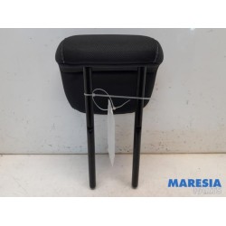 Renault - Megane - Headrest