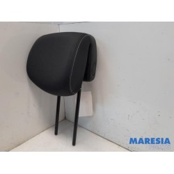 Renault - Megane - Headrest