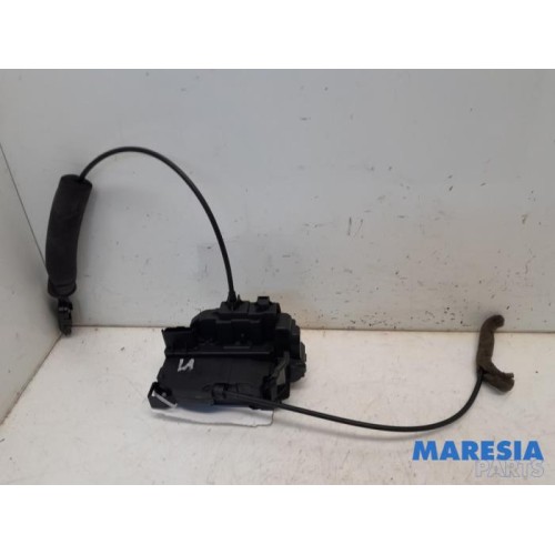 Renault - Megane - Deurslot Mechaniek 4Deurs links-achter