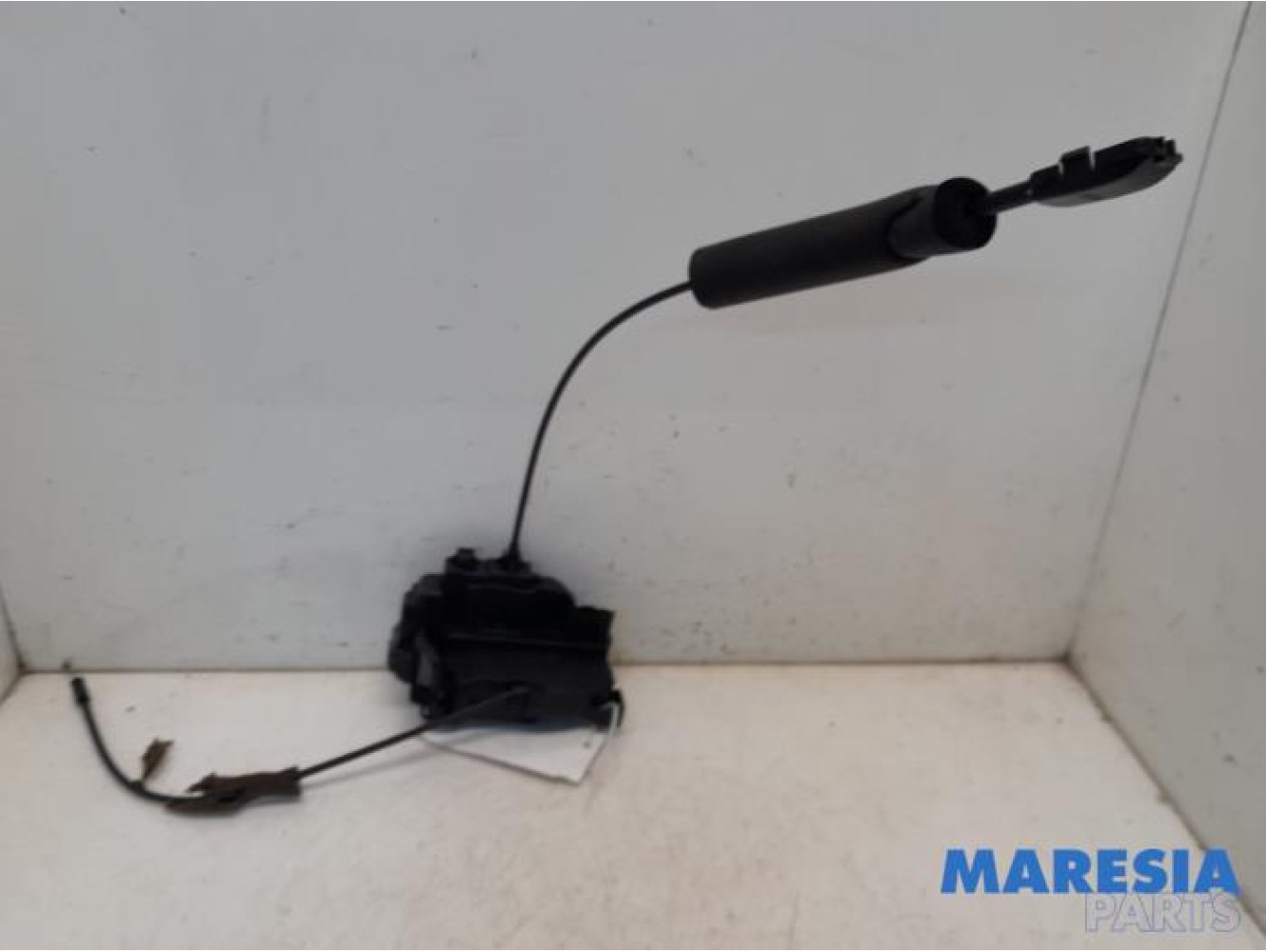 Renault - Megane - Rear door mechanism 4-door, right