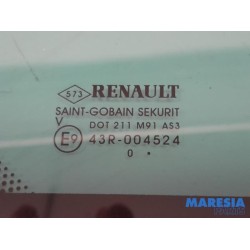 Renault - Megane - Rear quarter light, left right