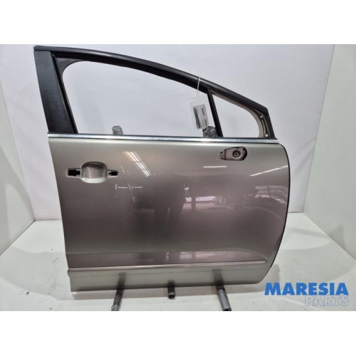 Peugeot - 5008 - Front door 4-door, right