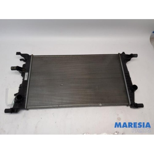 Renault - Megane - Radiateur