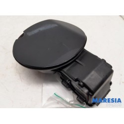 Renault - Megane - Tank cap cover