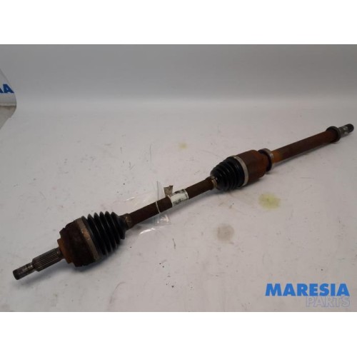Renault - Megane - Front drive shaft, right