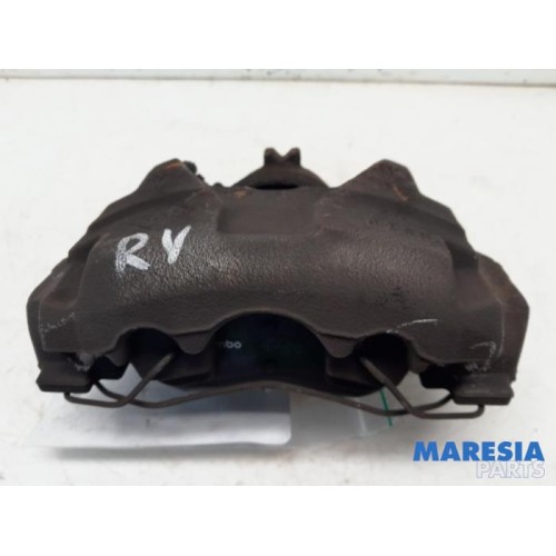 Renault - Megane - Front brake calliper, right