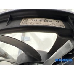 Renault - Grand Scenic - Panneau avant