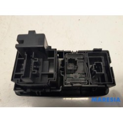 Renault - Megane - AIH headlight switch