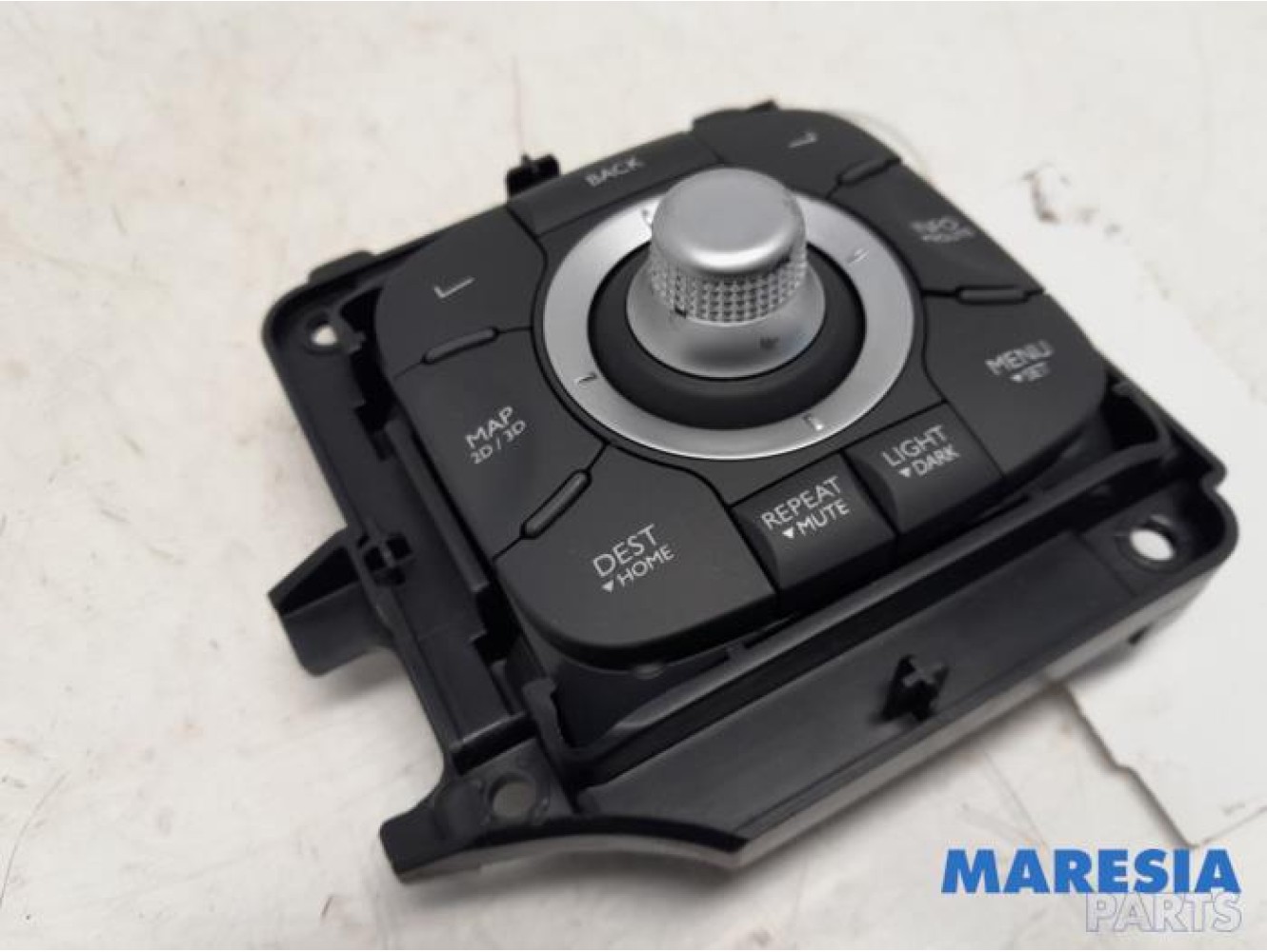 Renault - Megane - Panneau de commandes navigation