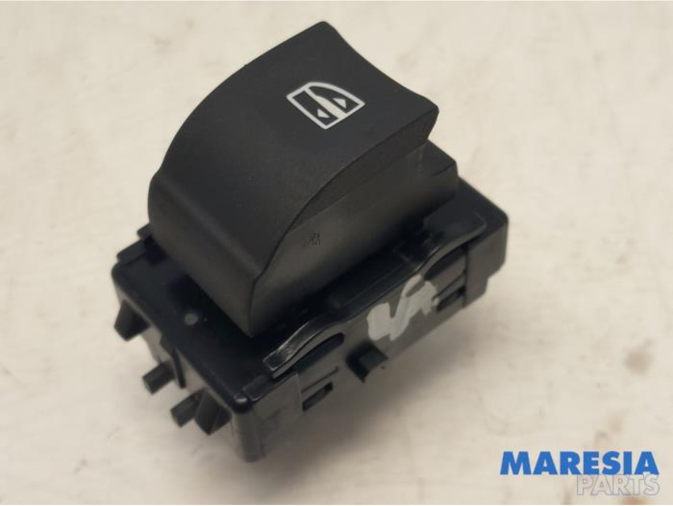 Renault - Megane - Electric window switch