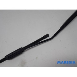 Renault - Megane - Front wiper arm