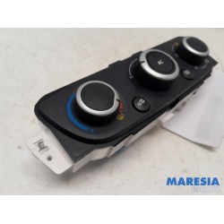 Renault - Megane - Panneau de commandes chauffage