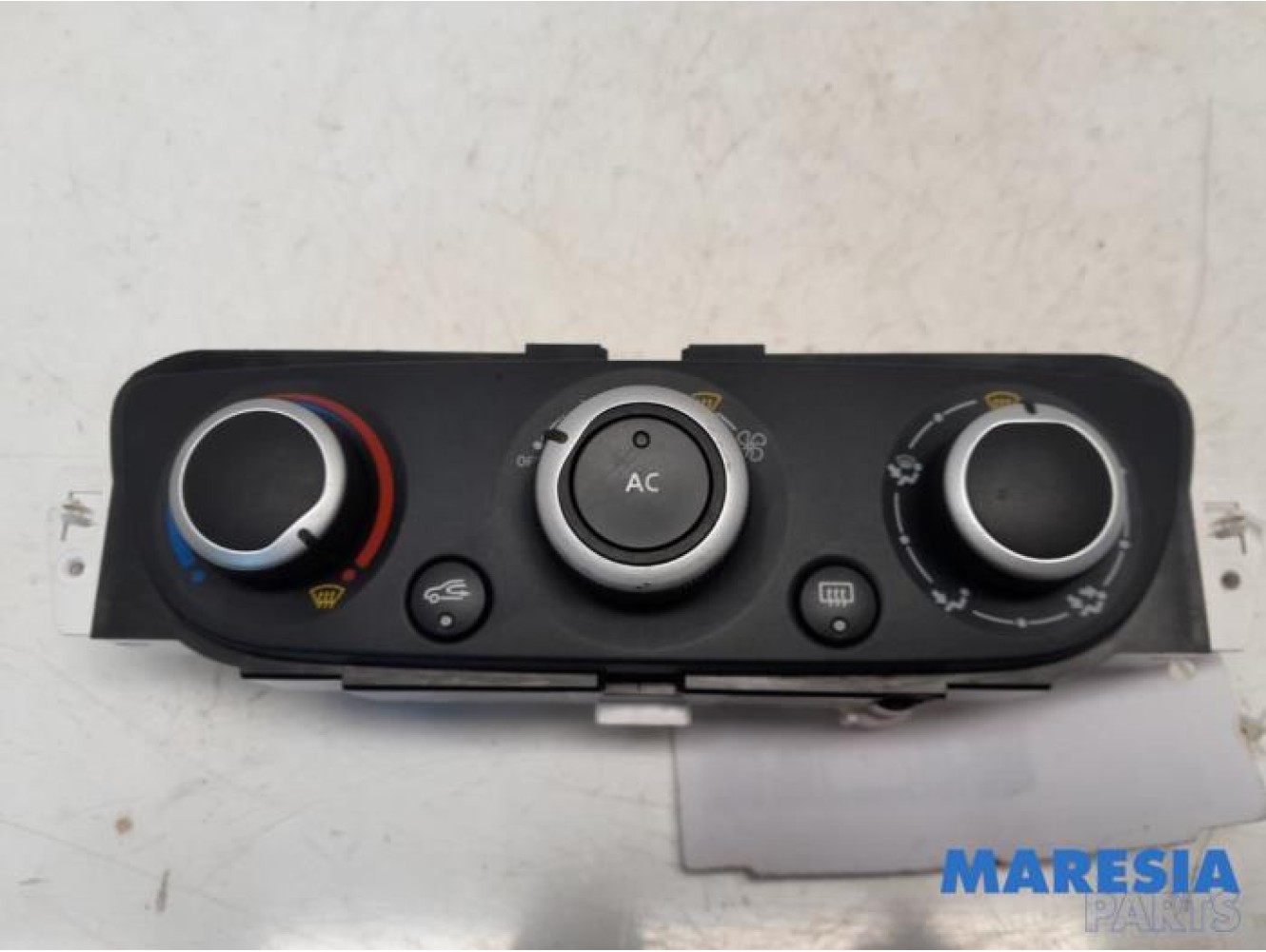 Renault - Megane - Panneau de commandes chauffage
