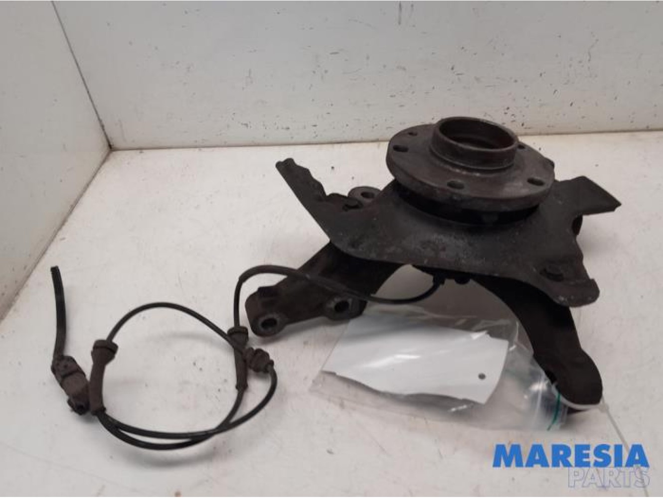 Fiat - Doblo - Knuckle, front right