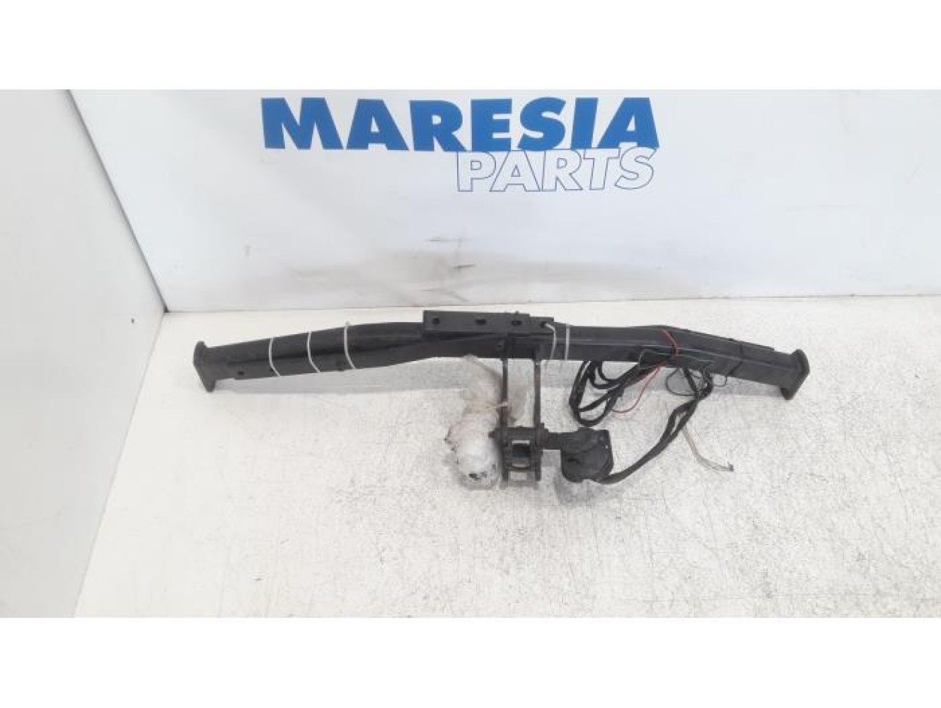 Renault - Megane Scenic - Towbar
