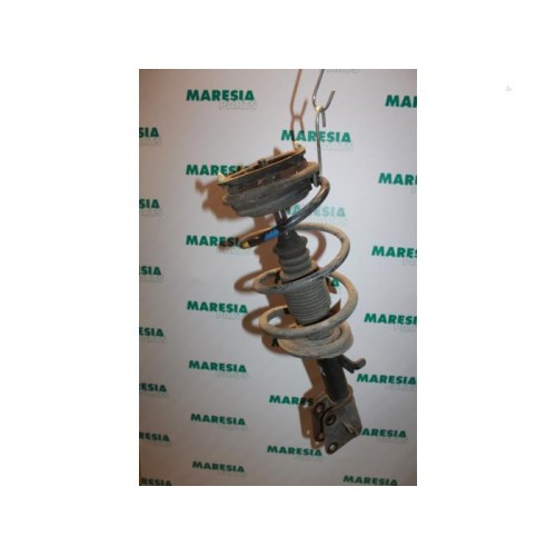 Renault - Laguna - Front shock absorber rod, right