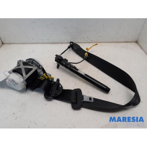 Fiat - Panda - Front seatbelt, right