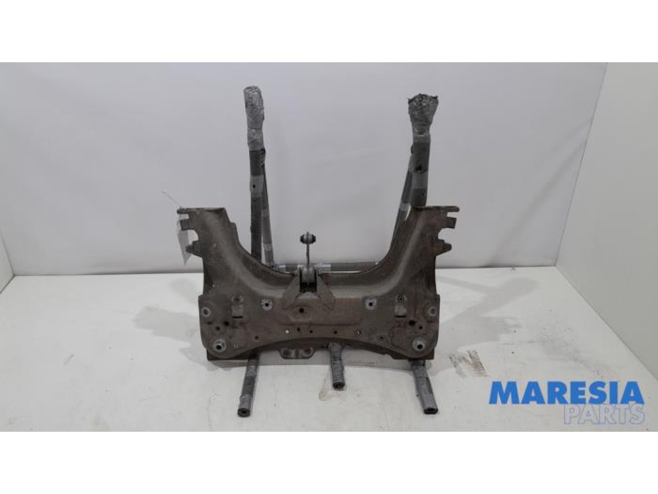 Renault - Clio - Subframe