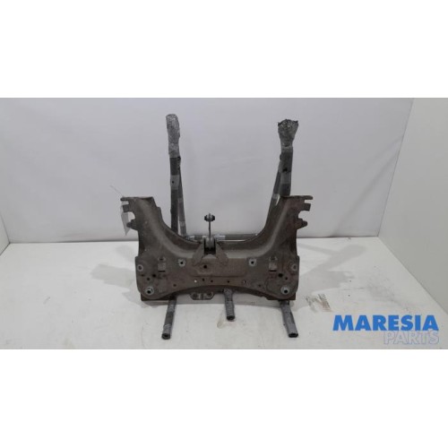 Renault - Clio - Subframe