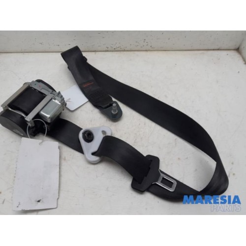 Peugeot - 208 - Front seatbelt, right
