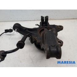 Renault - Clio - Knuckle, front right