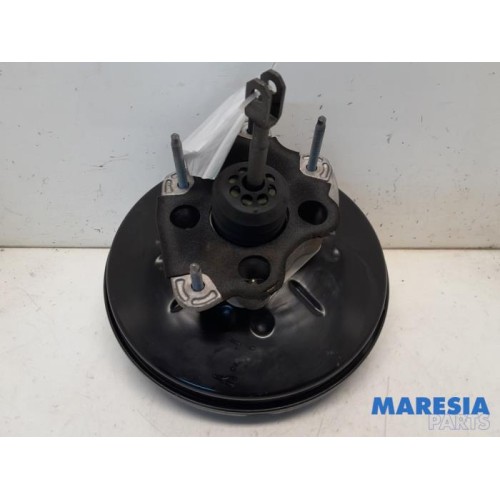 Renault - Clio - Brake servo
