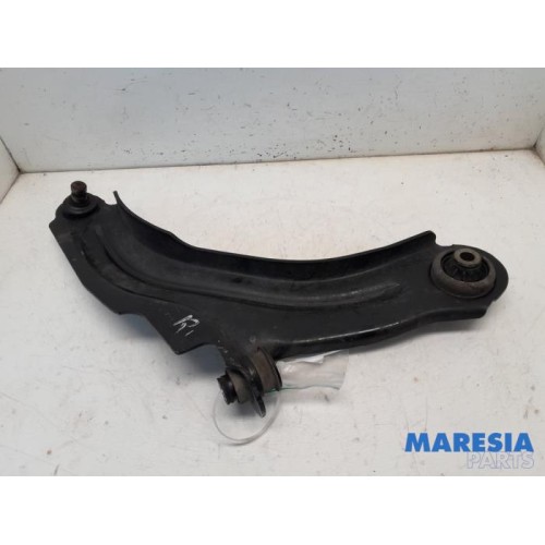Renault - Clio - Front lower wishbone, right