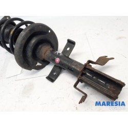 Renault - Clio - Front shock absorber rod, right