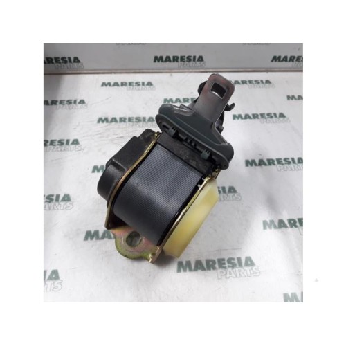 Renault - Megane - Sicherheitsgurt links hinten