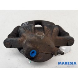 Renault - Clio - Front brake calliper, right