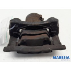 Renault - Clio - Front brake calliper, right