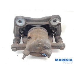 Renault - Clio - Front brake calliper, right