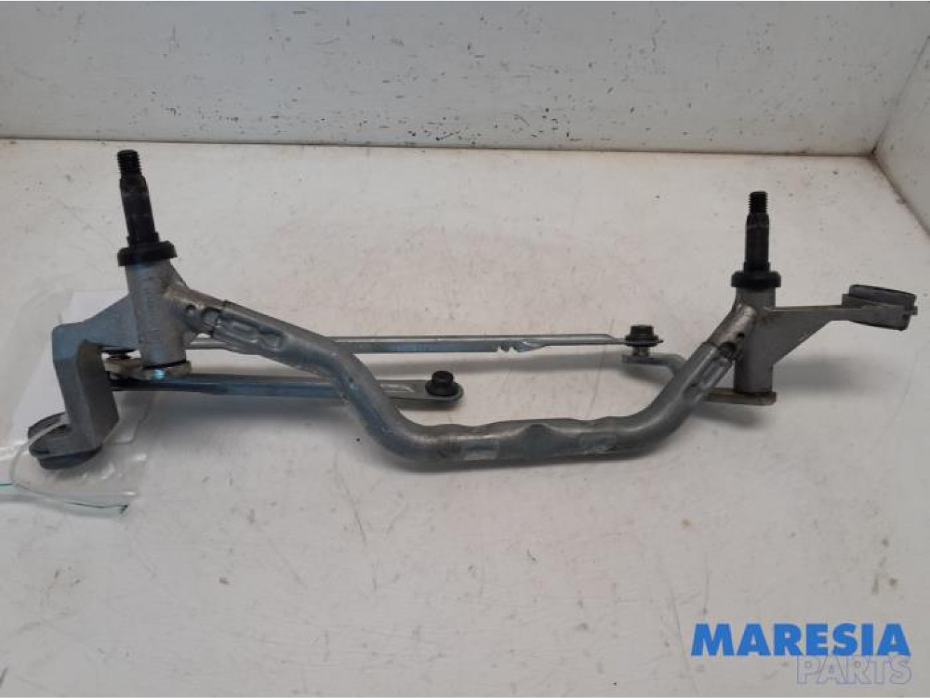 Renault - Clio - Wiper mechanism