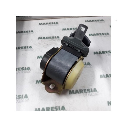 Renault - Megane - Sicherheitsgurt links hinten