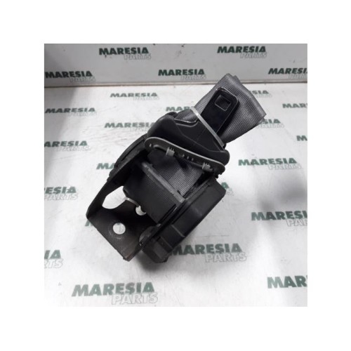 Renault - Megane - Sicherheitsgurt links hinten