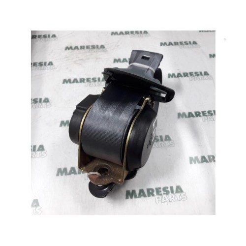 Renault - Megane - Sicherheitsgurt links hinten