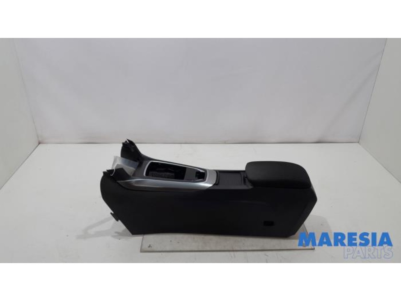 Peugeot - 308 - Middle console