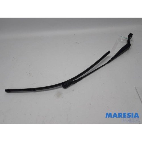 Peugeot - 308 - Front wiper arm