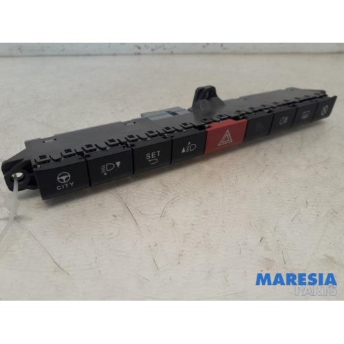 Fiat - Panda - Panic lighting switch