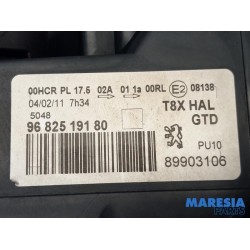 Peugeot - 5008 - Koplamp links