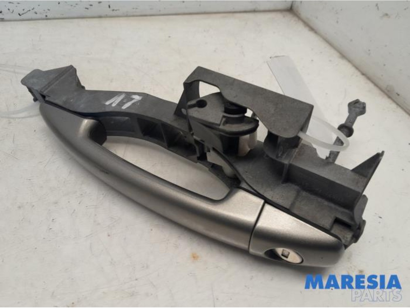 Peugeot - 5008 - Door handle 4-door, front left