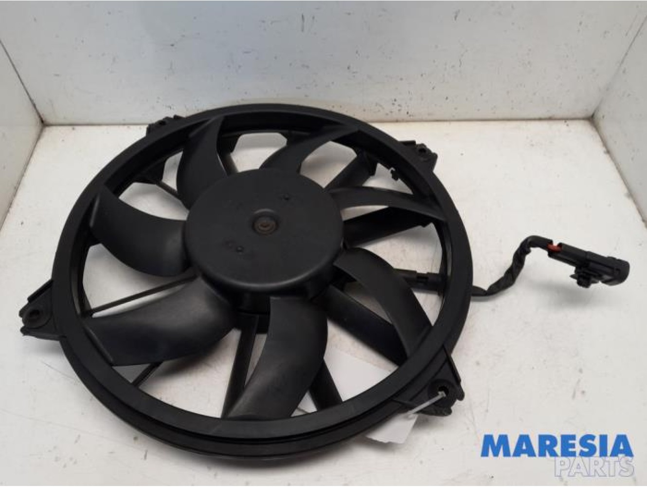 Peugeot - 5008 - Fan motor