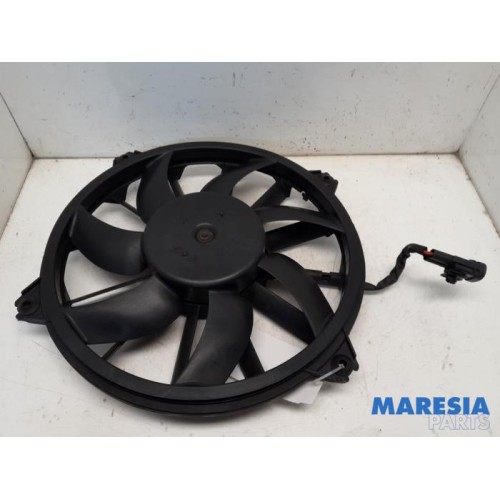 Peugeot - 5008 - Fan motor