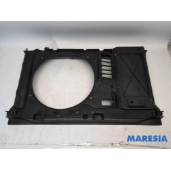 Peugeot - 5008 - Front panel