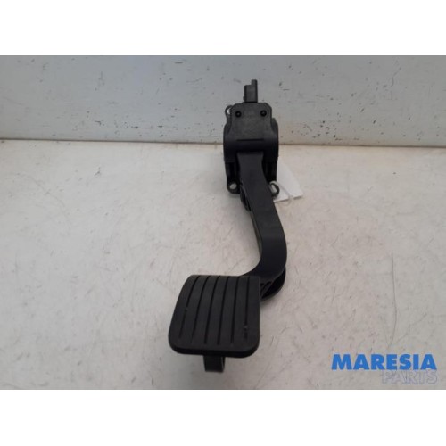 Peugeot - 5008 - Gaspedaalpositie Sensor