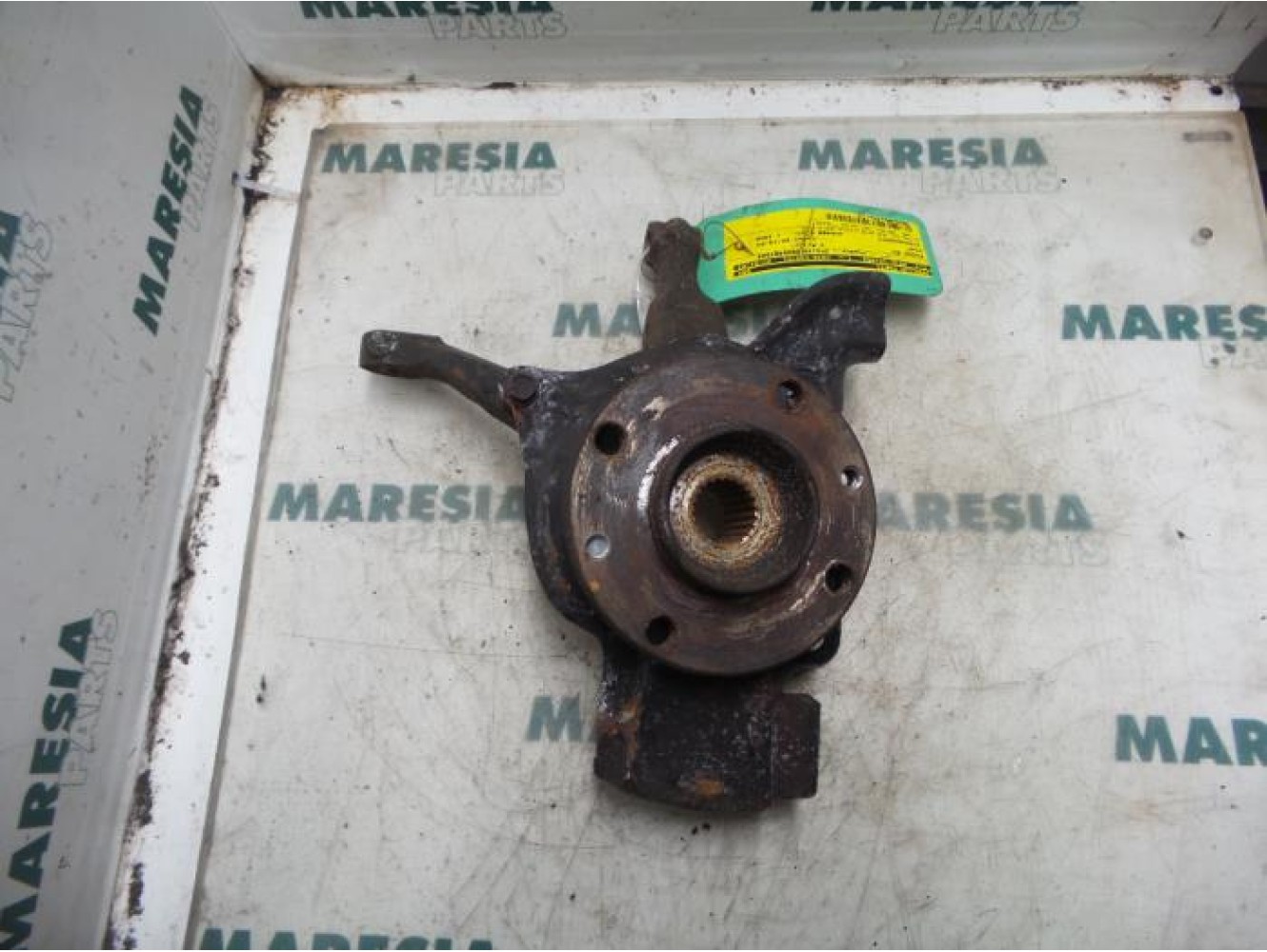 Fiat - Cinquecento - Knuckle, front right