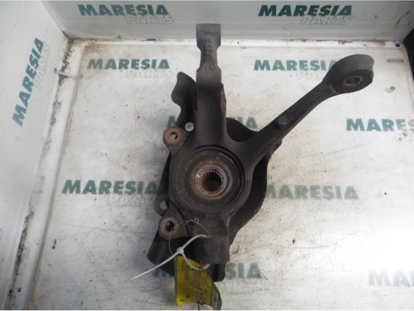 Fiat - Cinquecento - Knuckle, front right