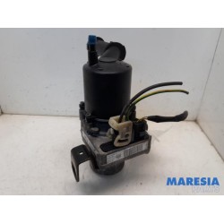 Peugeot - 5008 - Power steering pump