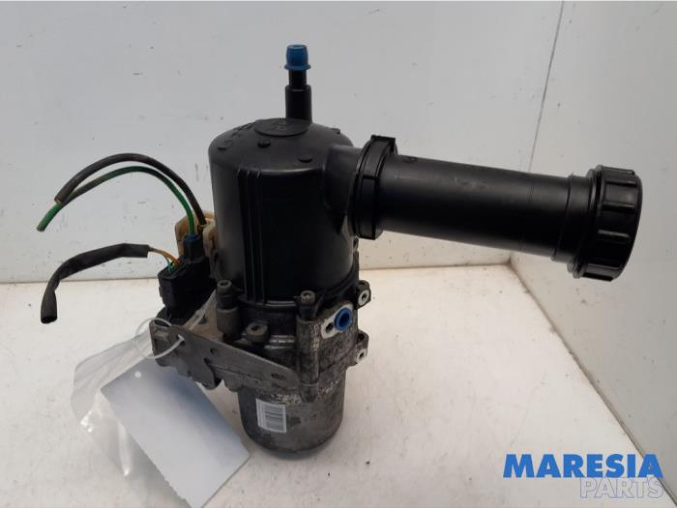 Peugeot - 5008 - Power steering pump