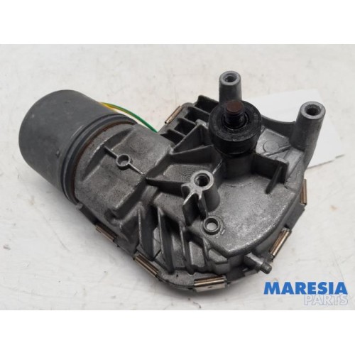 Peugeot - 5008 - Front wiper motor